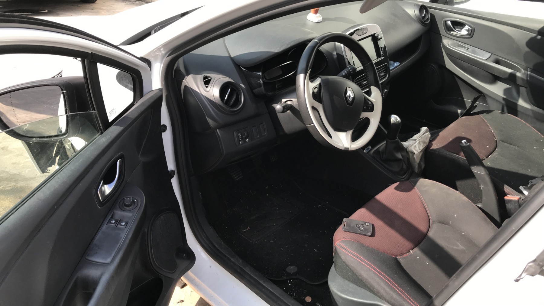 Image RENAULT CLIO 4