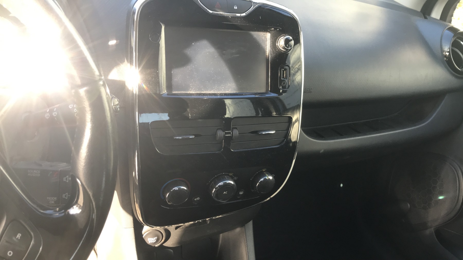 Image RENAULT CLIO 4