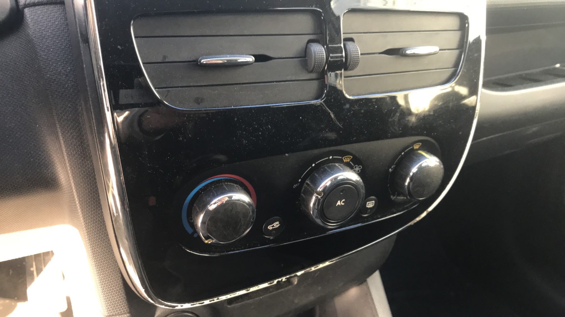 Image RENAULT CLIO 4