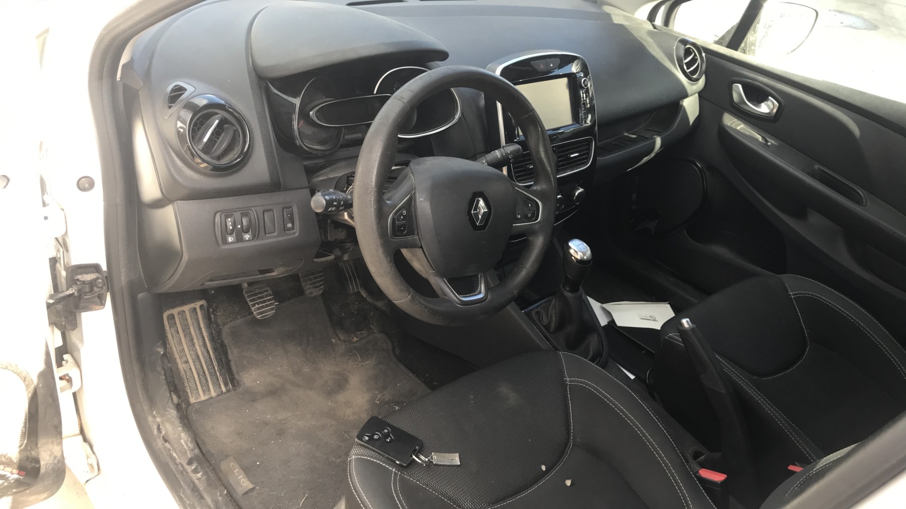 Image RENAULT CLIO 4