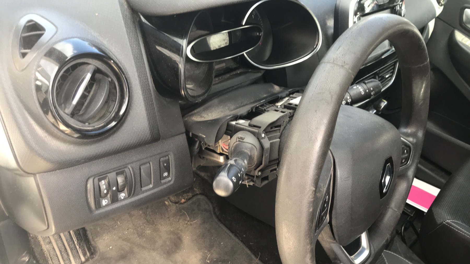 Image RENAULT CLIO 4