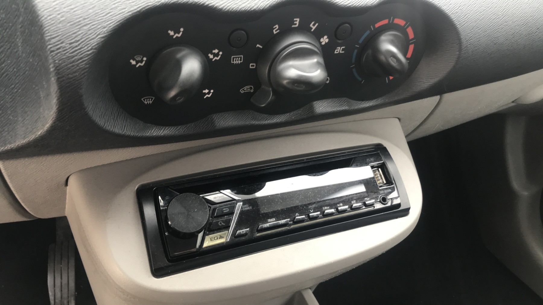 Image RENAULT TWINGO 2