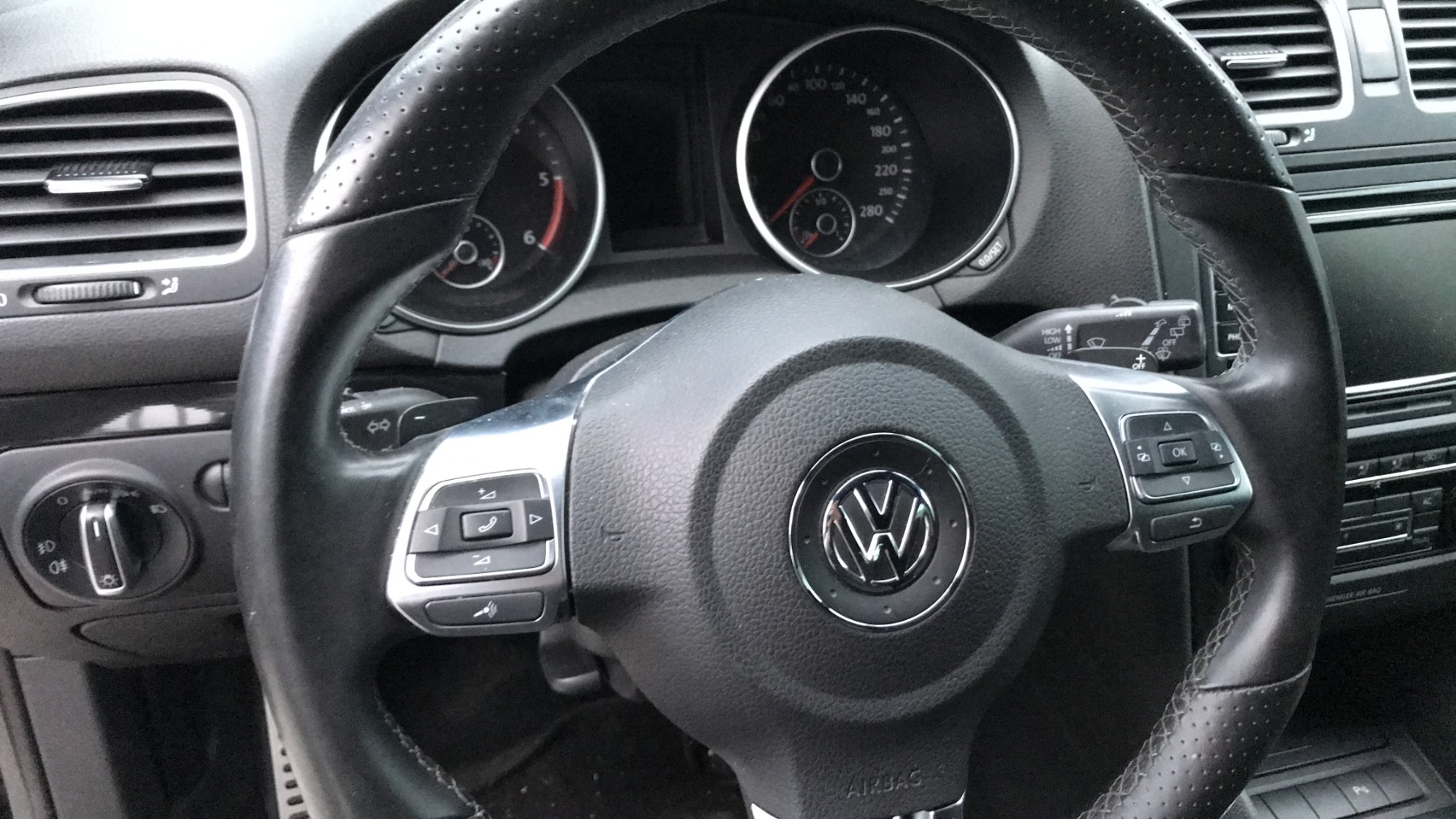 Image VOLKSWAGEN GOLF 6