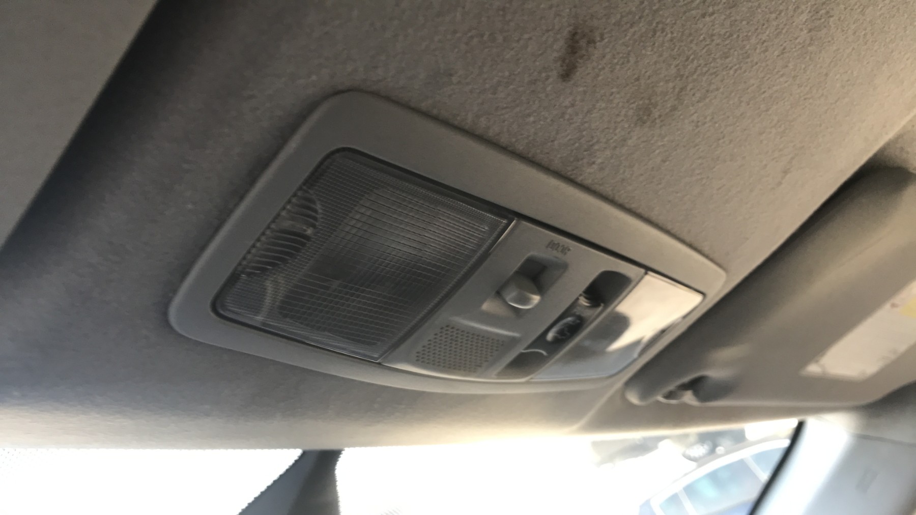 Image MITSUBISHI OUTLANDER 2