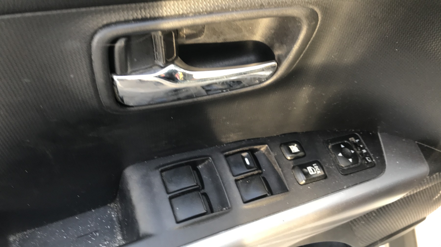 Image MITSUBISHI OUTLANDER 2