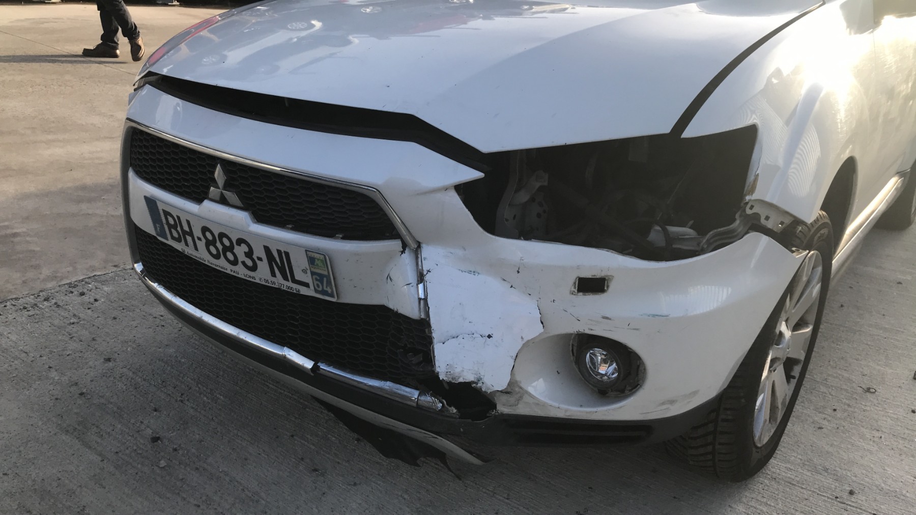 Image MITSUBISHI OUTLANDER 2