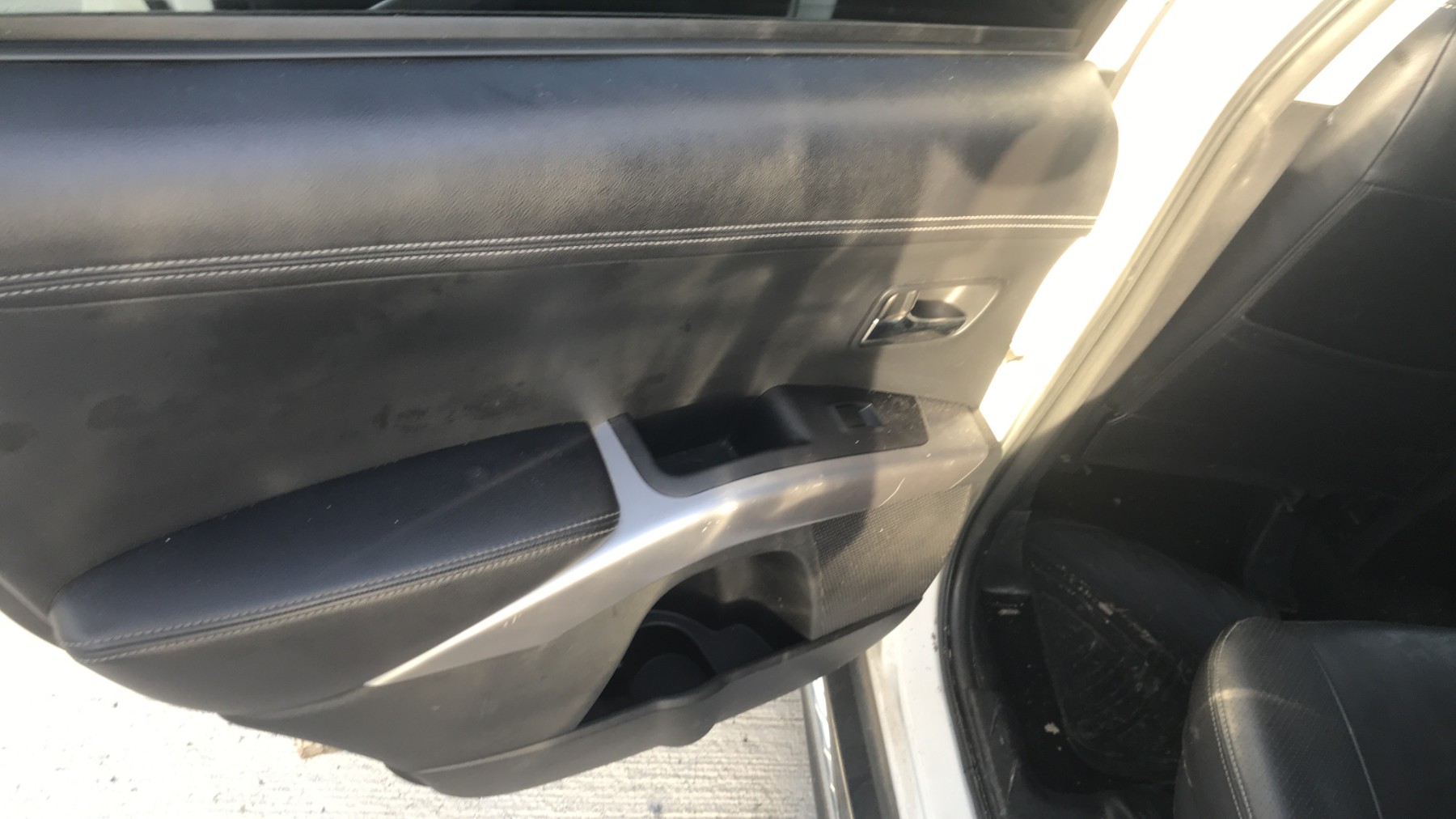 Image MITSUBISHI OUTLANDER 2