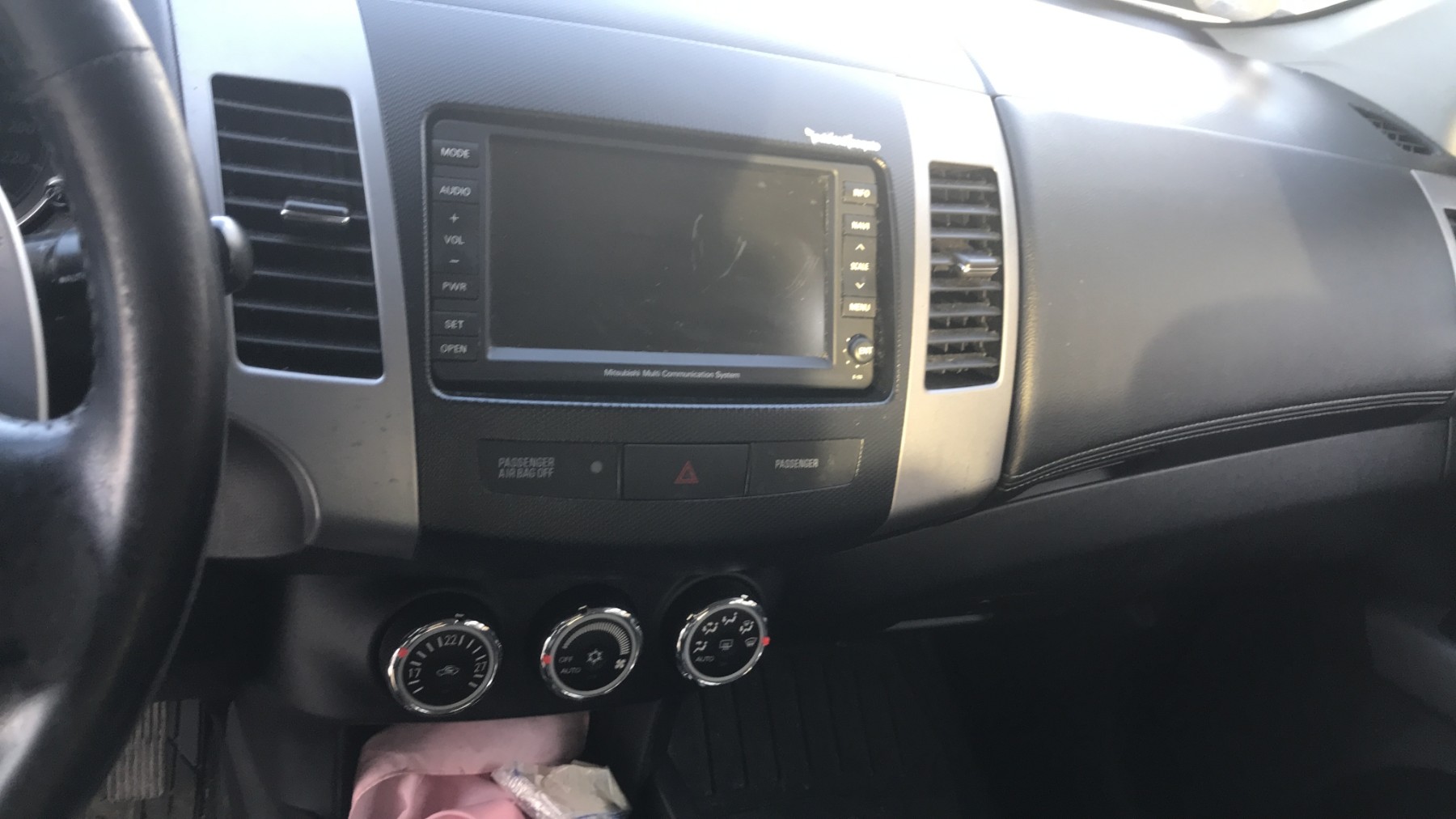 Image MITSUBISHI OUTLANDER 2