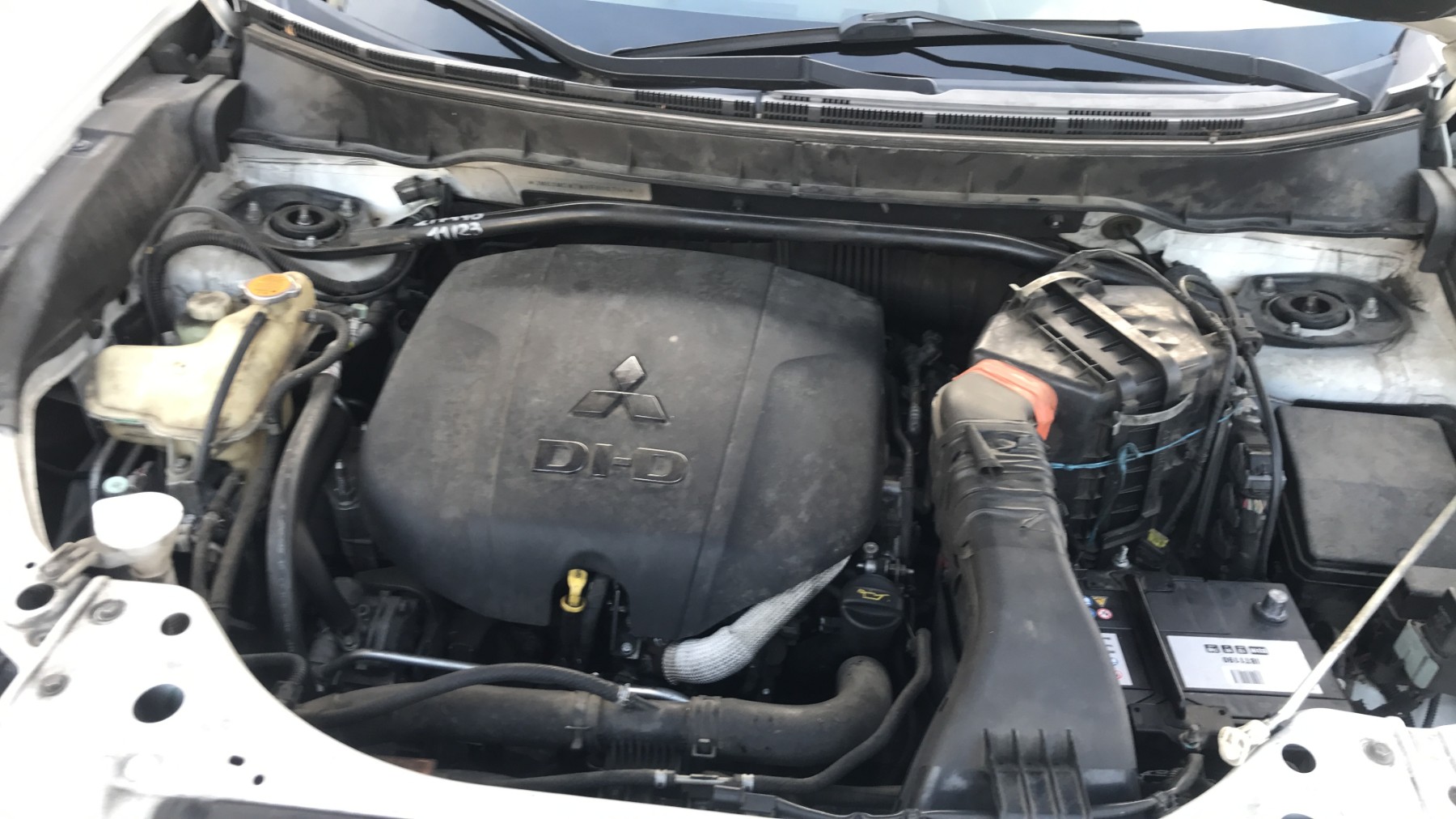 Image MITSUBISHI OUTLANDER 2