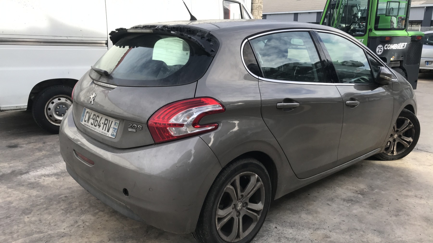 Image PEUGEOT 208 1