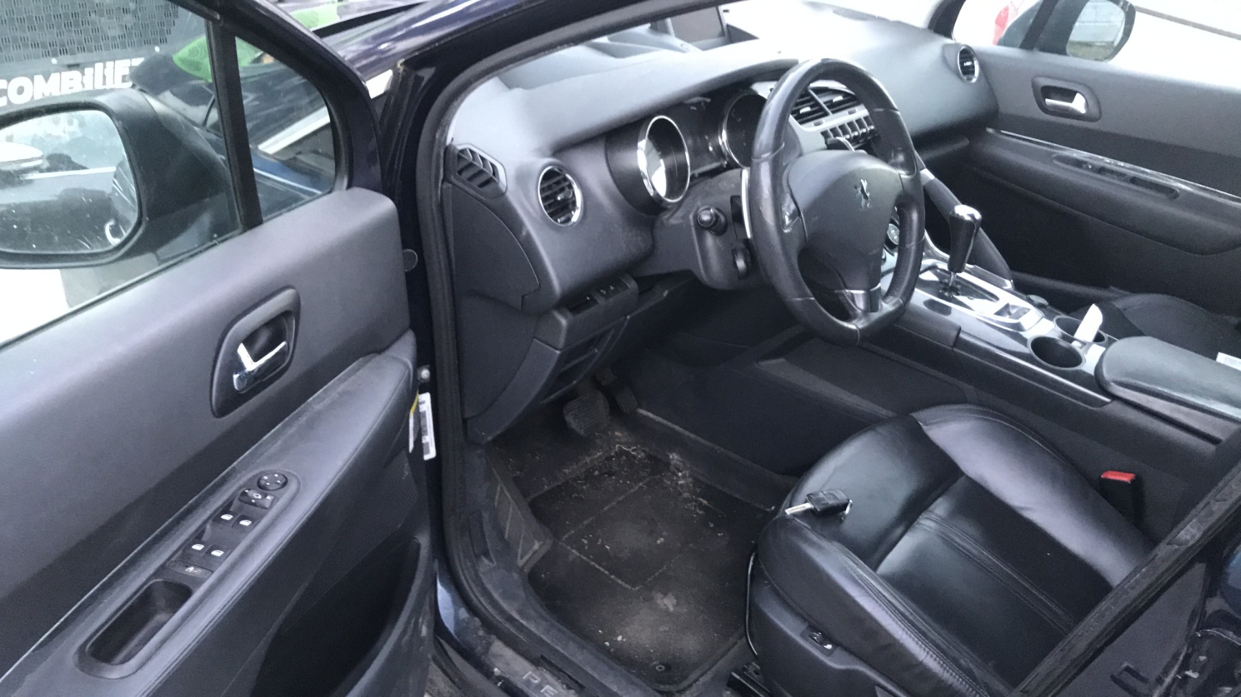 Image PEUGEOT 3008 1