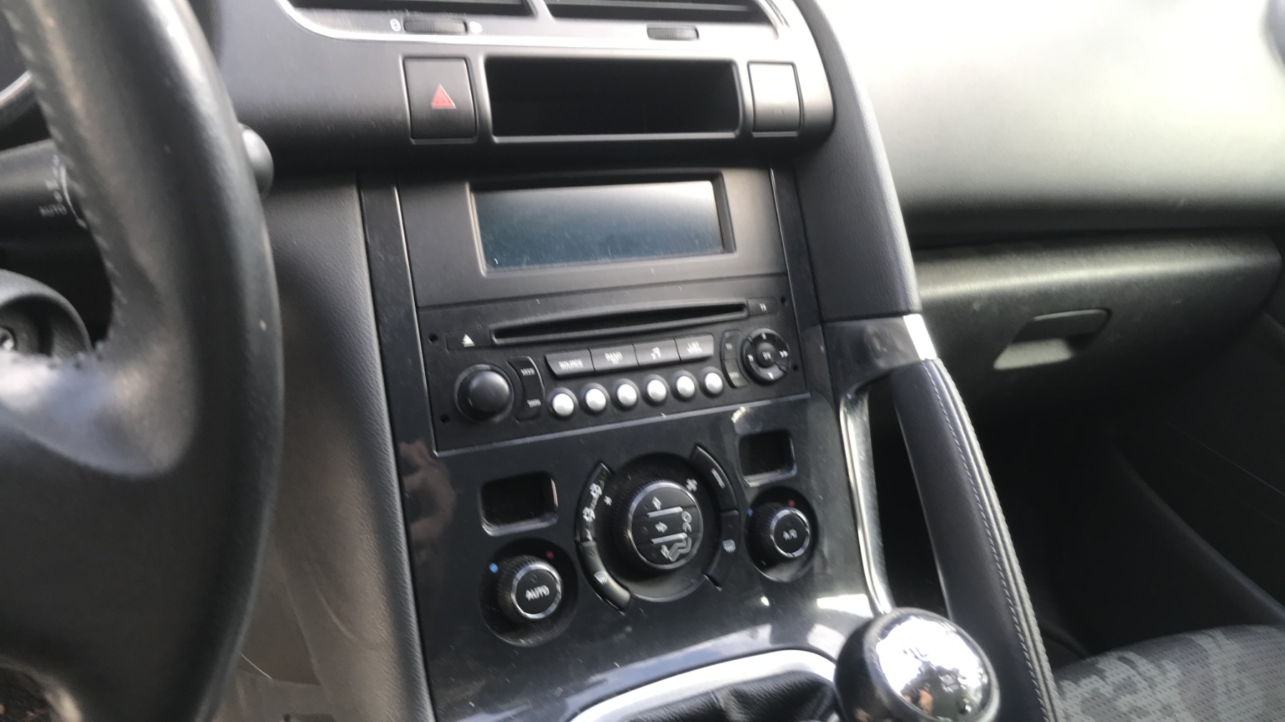 Image PEUGEOT 3008 1