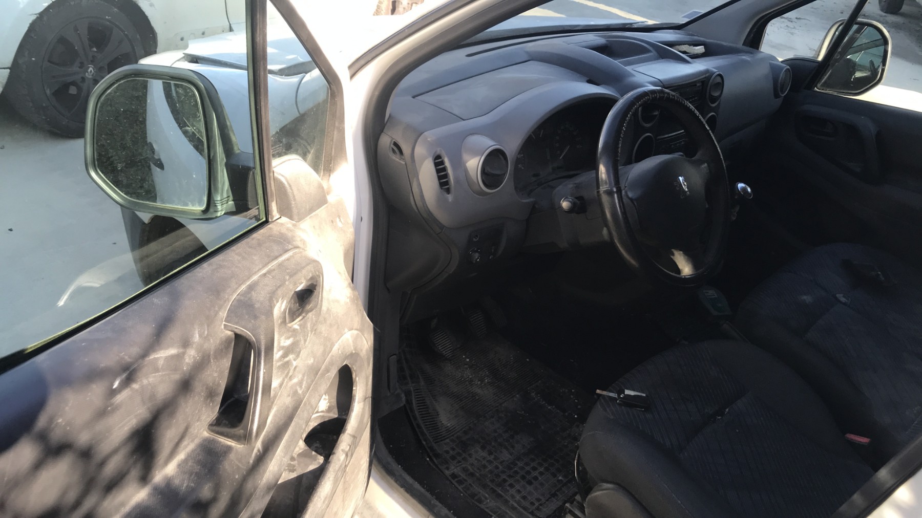 Image PEUGEOT PARTNER 2