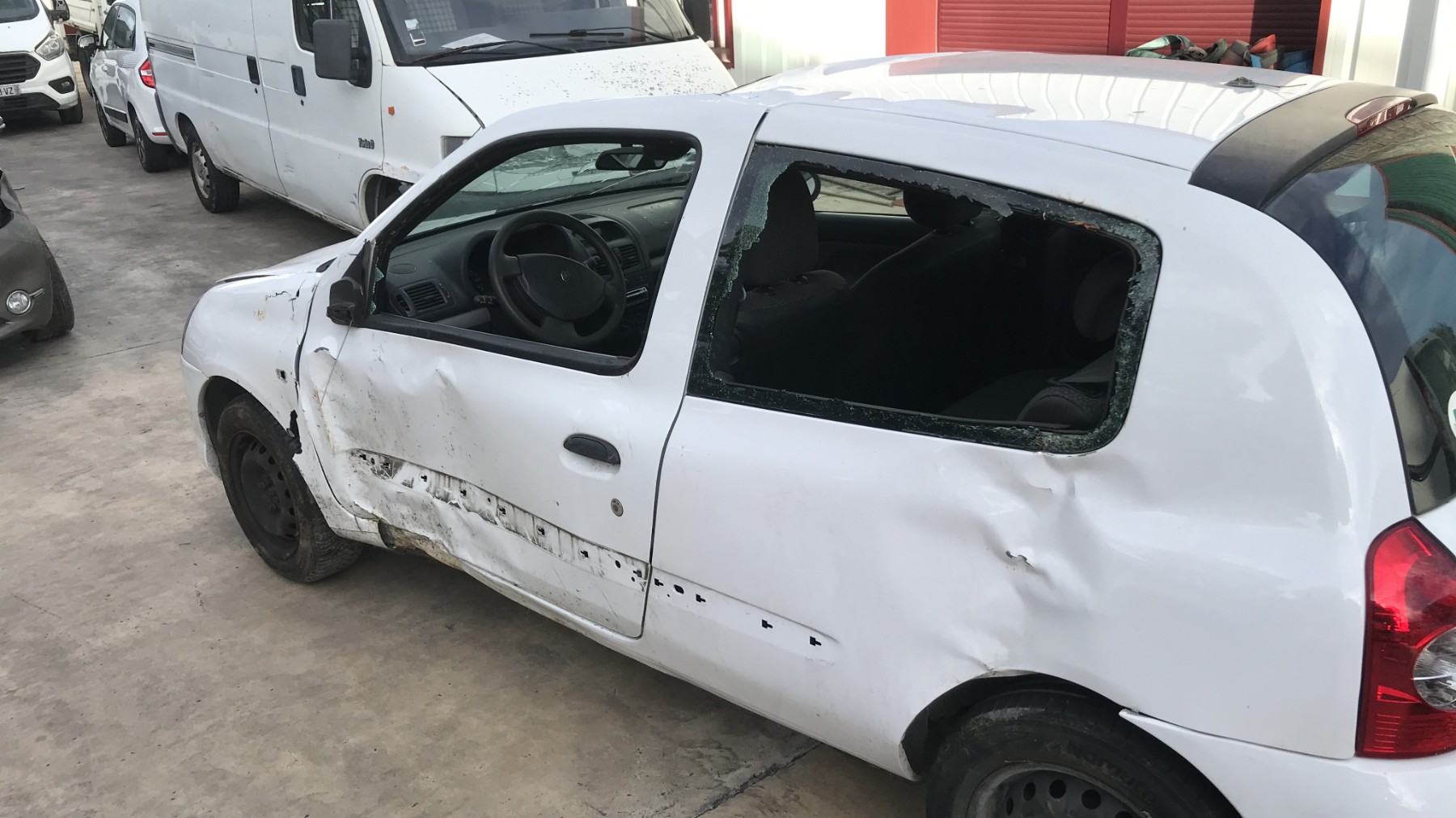 Image RENAULT CLIO 2 CAMPUS