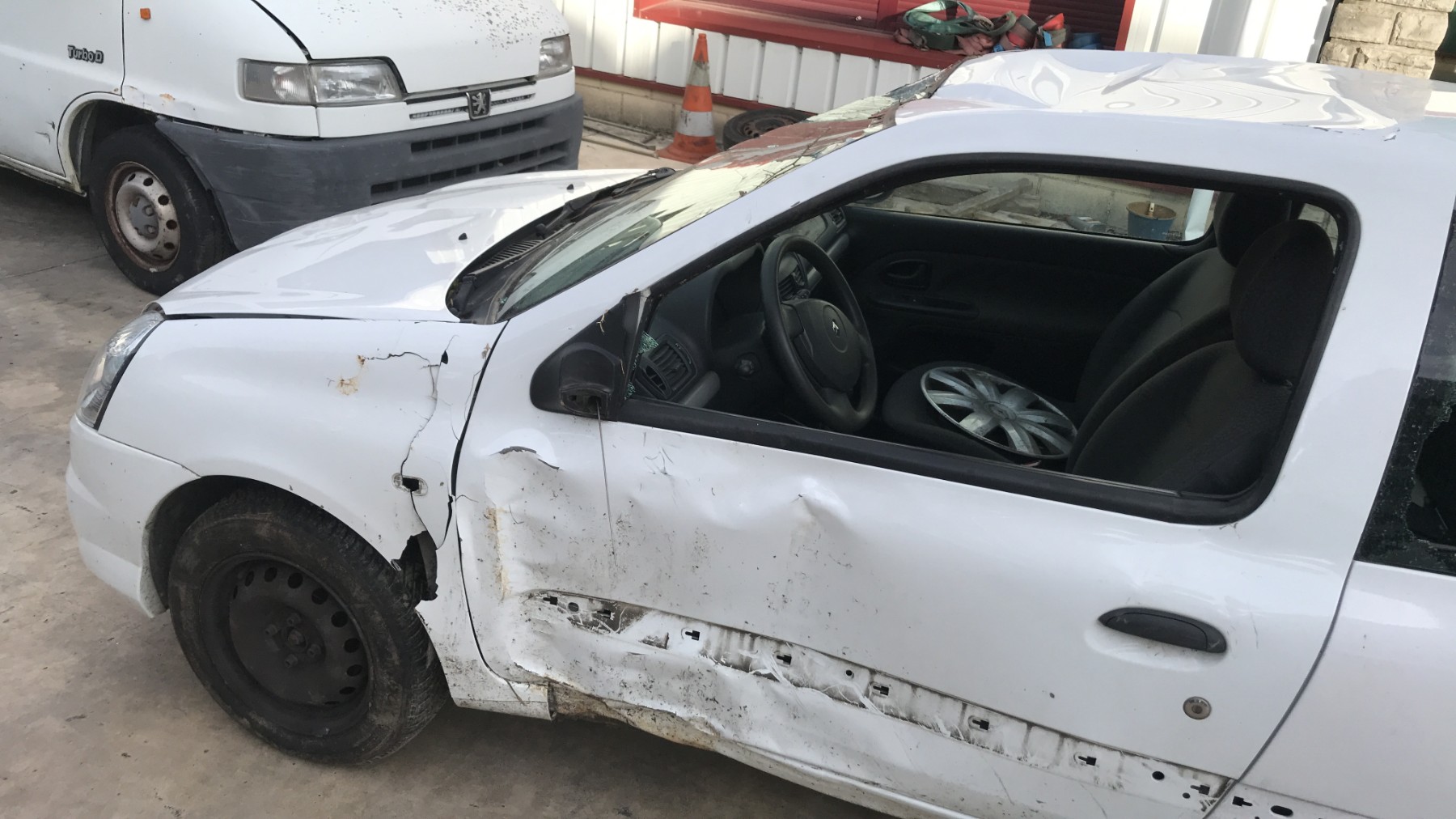 Image RENAULT CLIO 2 CAMPUS