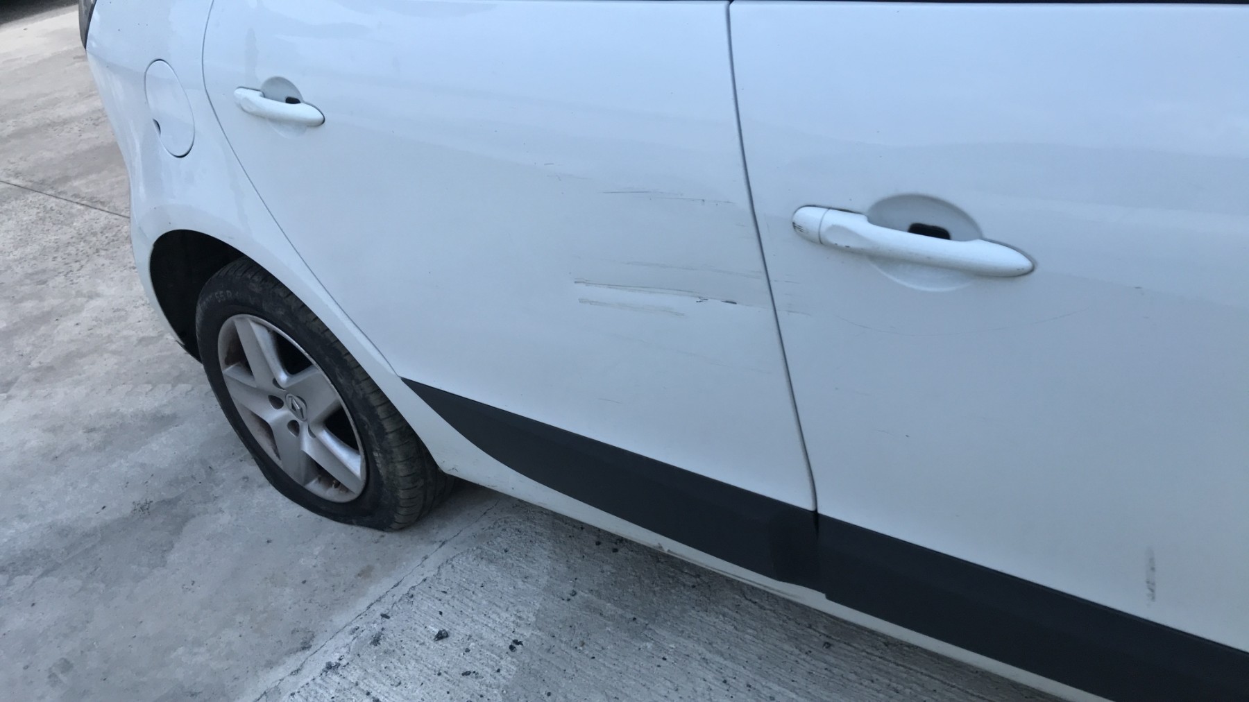 Image RENAULT SCENIC 3