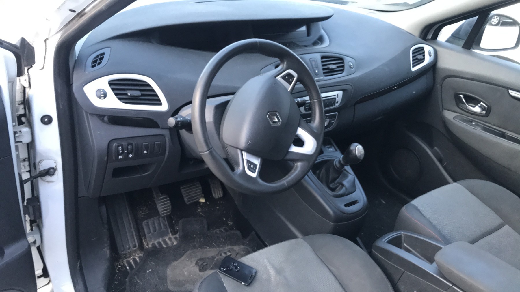 Image RENAULT SCENIC 3