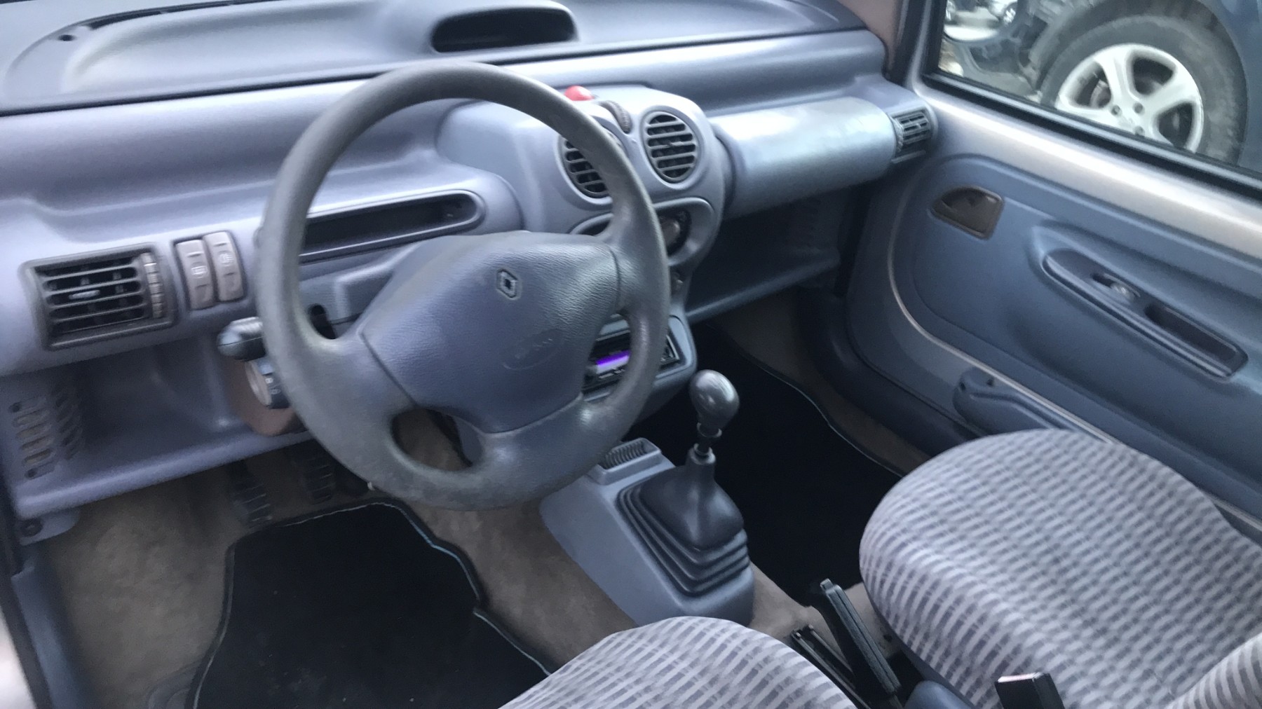 Image RENAULT TWINGO 1