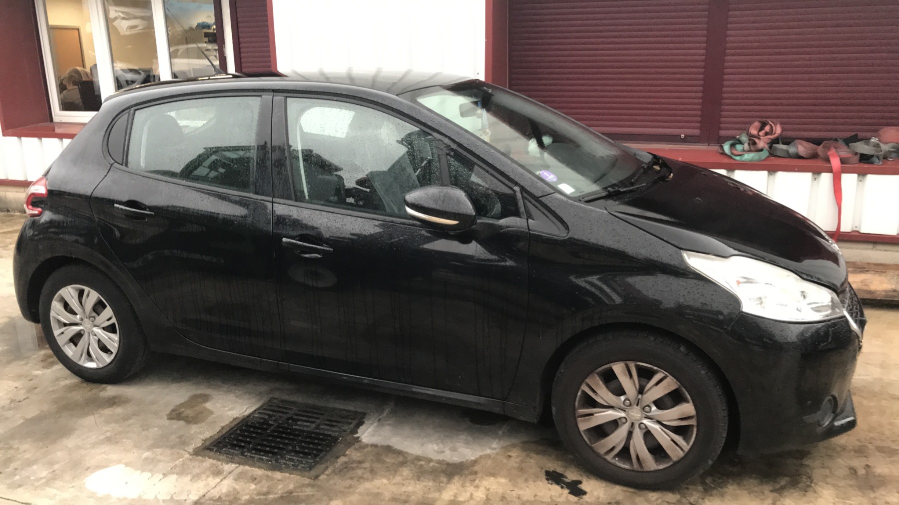 Image PEUGEOT 208 1