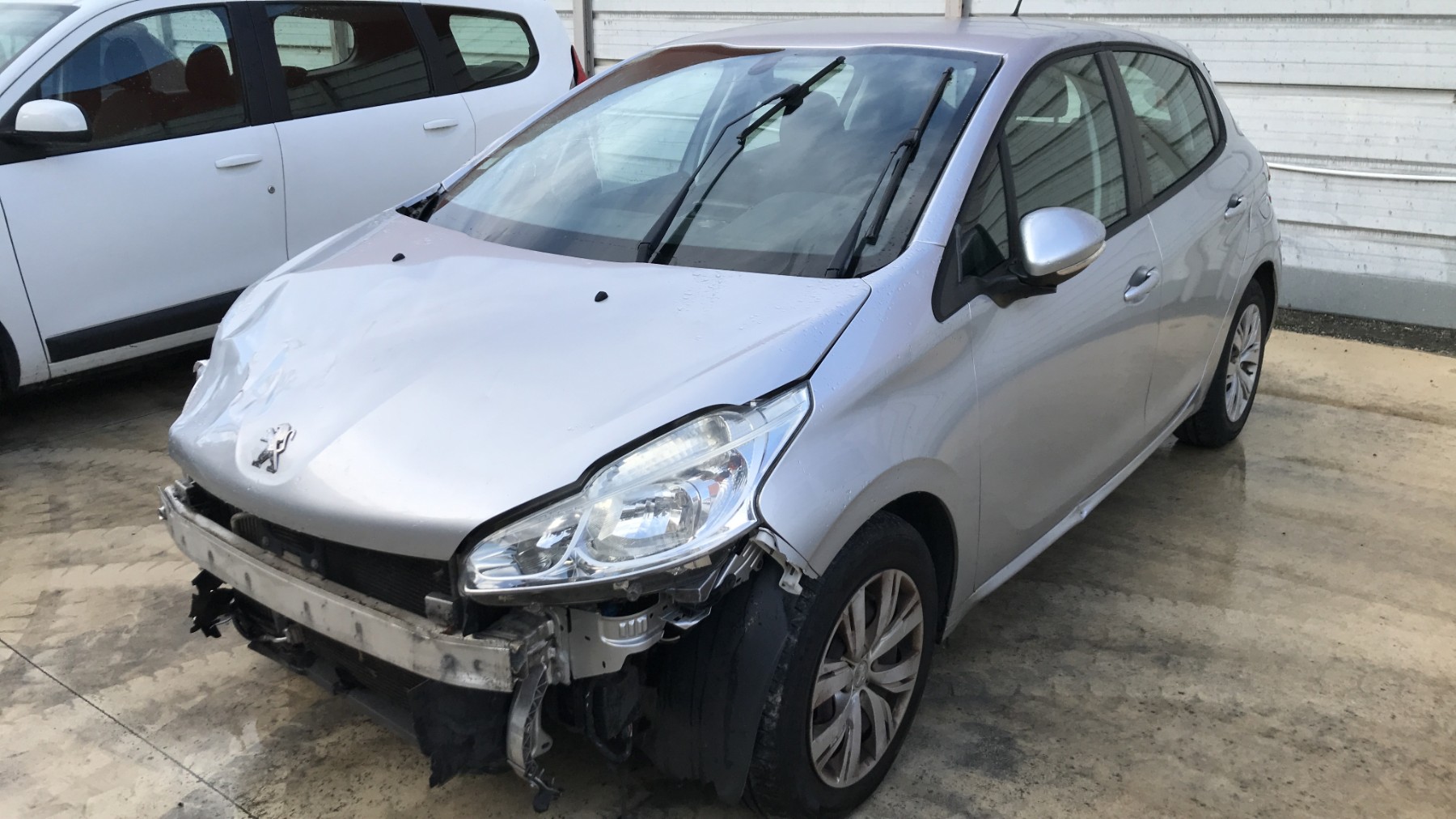 Image PEUGEOT 208 1