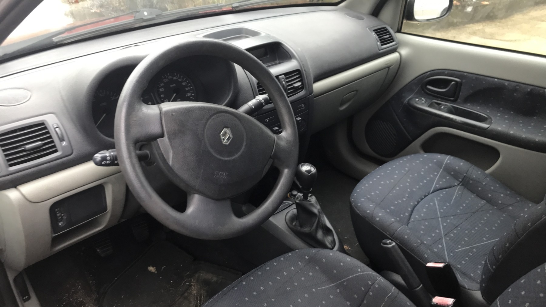 Image RENAULT CLIO 2
