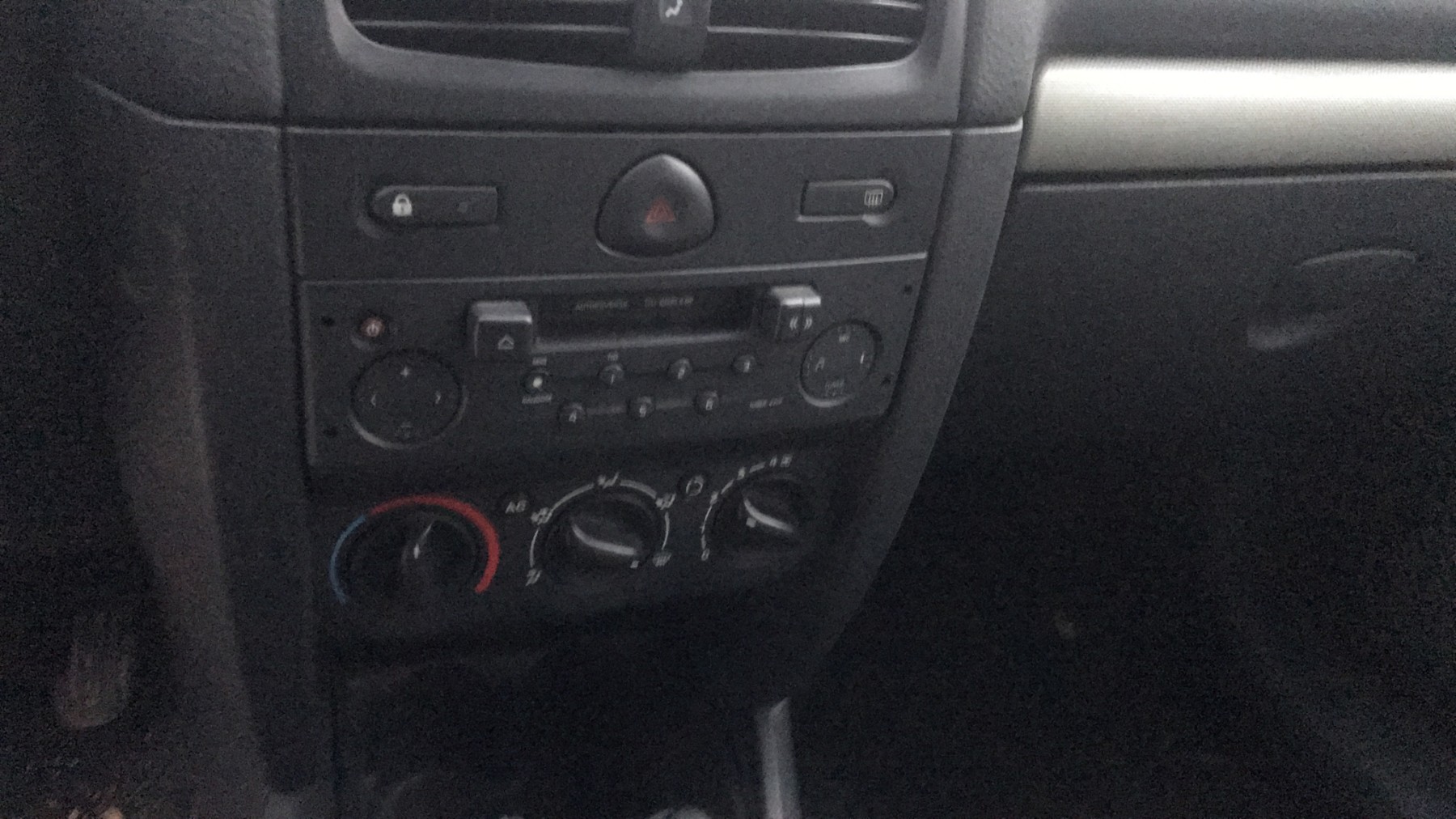 Image RENAULT CLIO 2