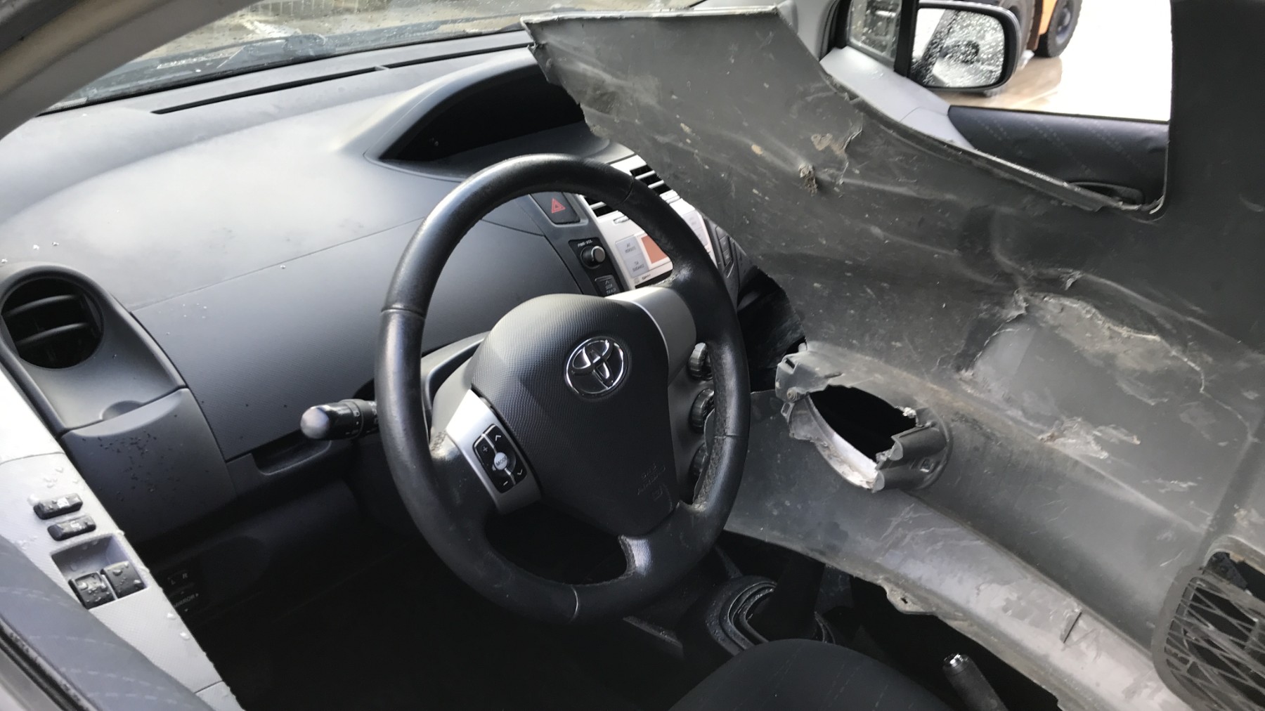 Image TOYOTA YARIS 2