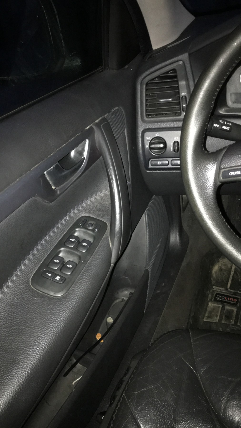 Image VOLVO XC 70 1 CROSS COUNTRY
