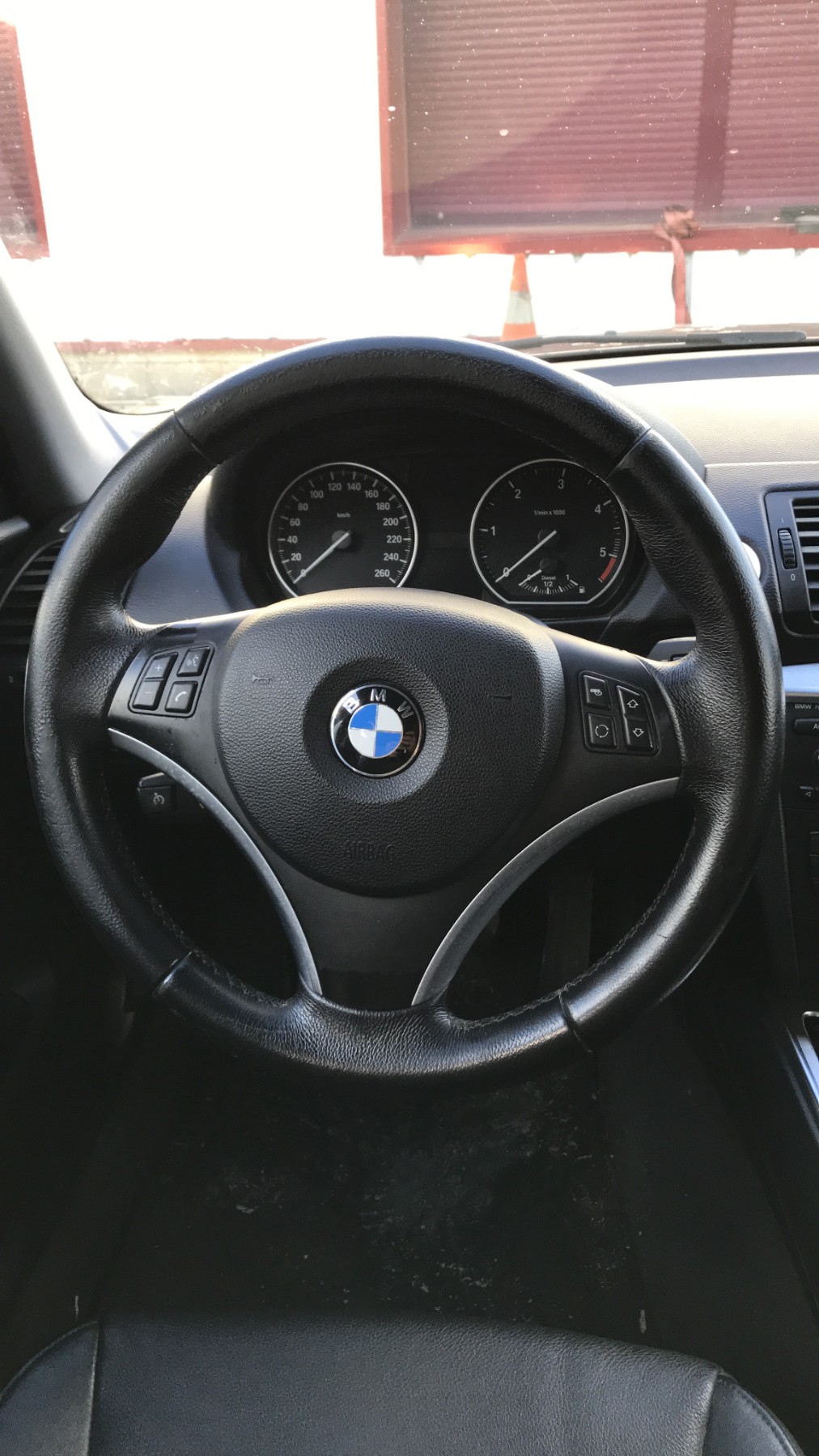 Image BMW SERIE 1 E87