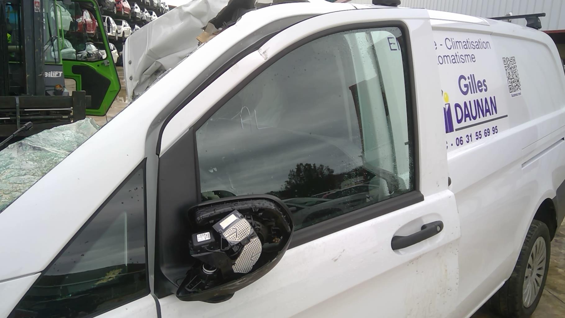 Image MERCEDES VITO 447