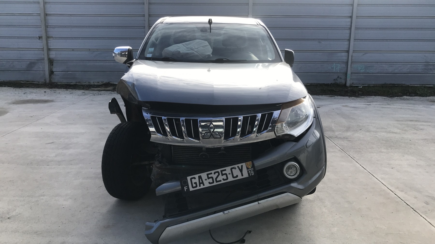 Image MITSUBISHI L 200 4