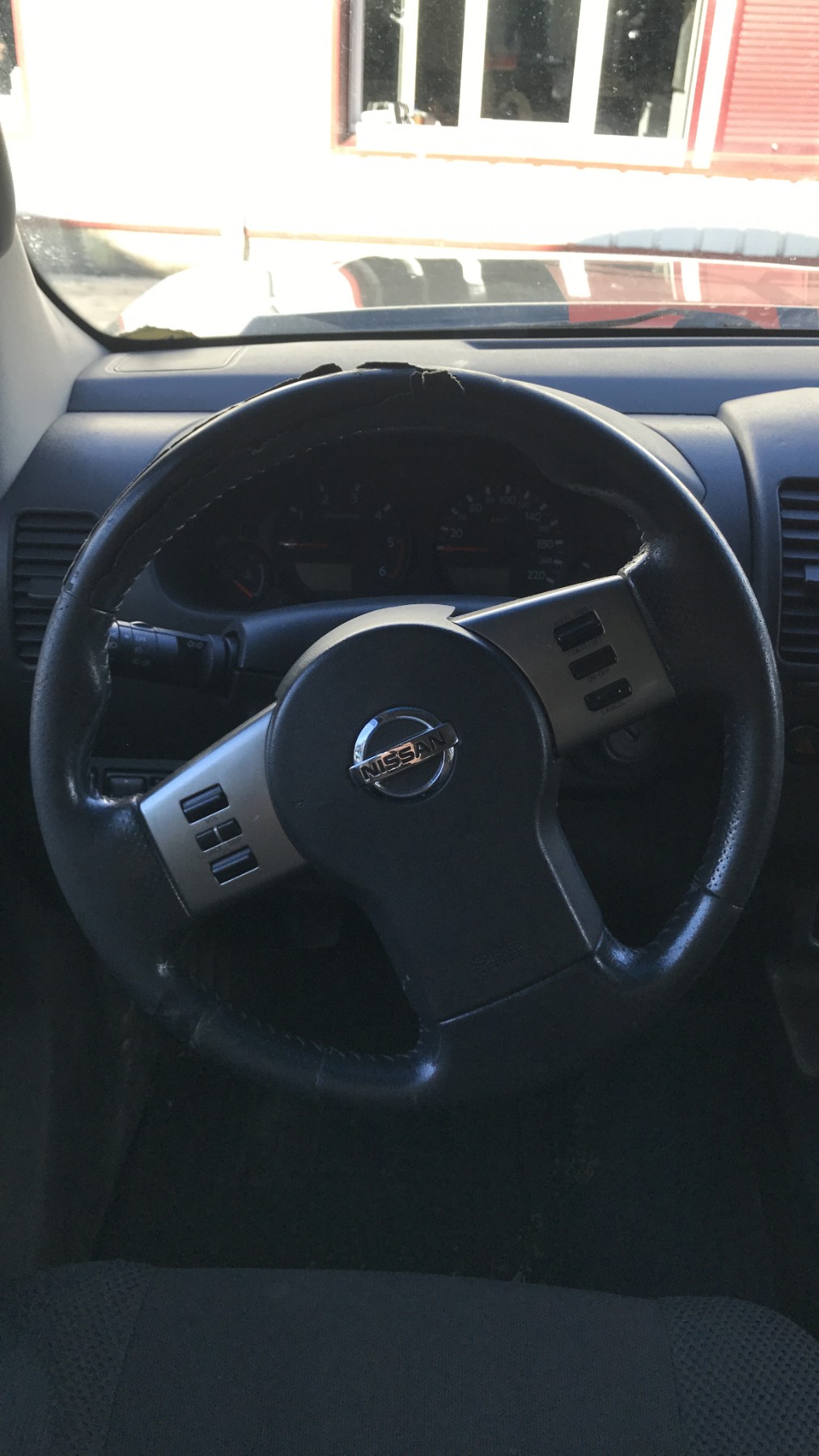 Image NISSAN NAVARA 1