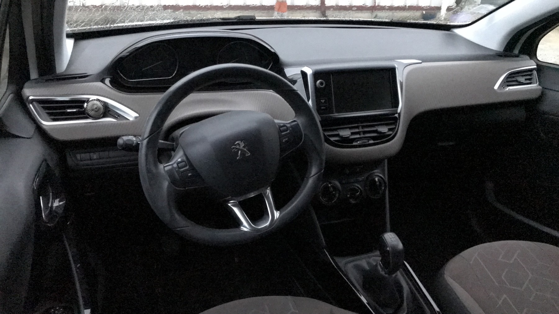 Image PEUGEOT 2008 1