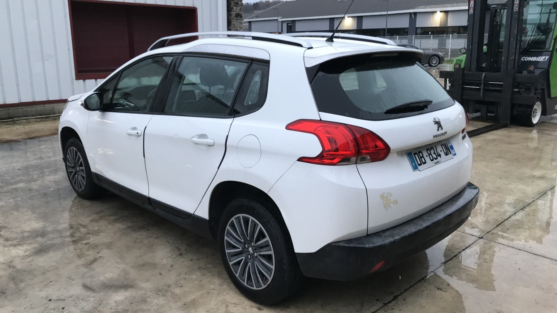 Image PEUGEOT 2008 1
