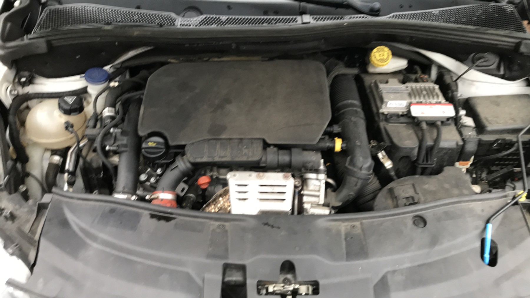 Image PEUGEOT 2008 1