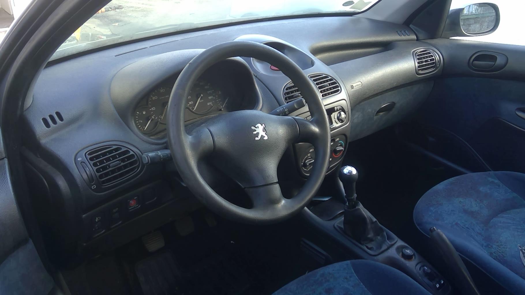 Image PEUGEOT 206