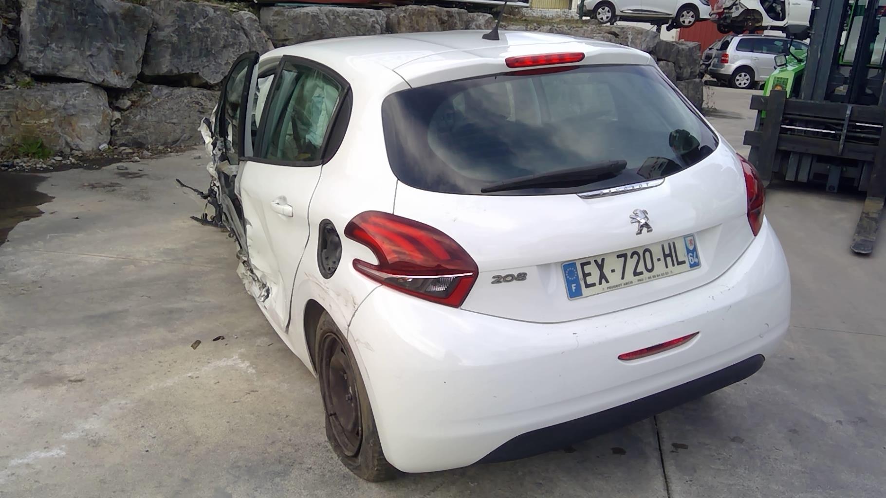 Image PEUGEOT 208 1