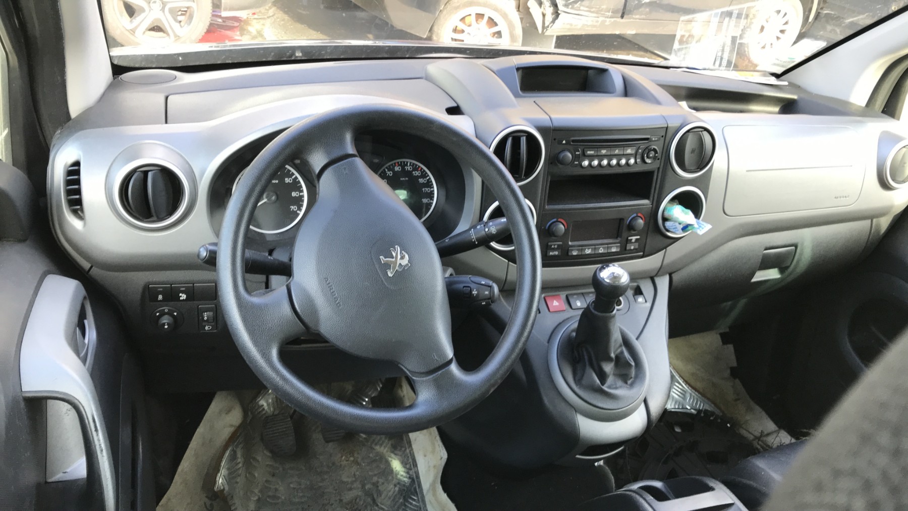 Image PEUGEOT PARTNER 2