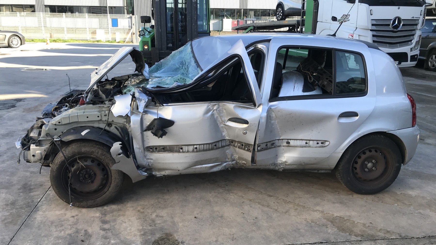 Image RENAULT CLIO 2 CAMPUS