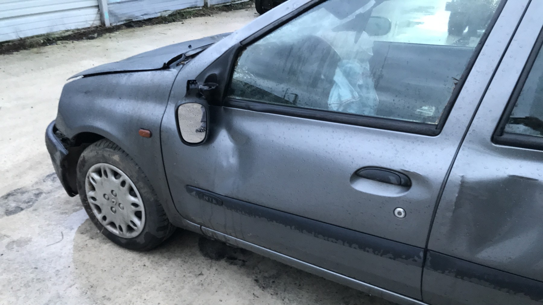 Image RENAULT CLIO 2