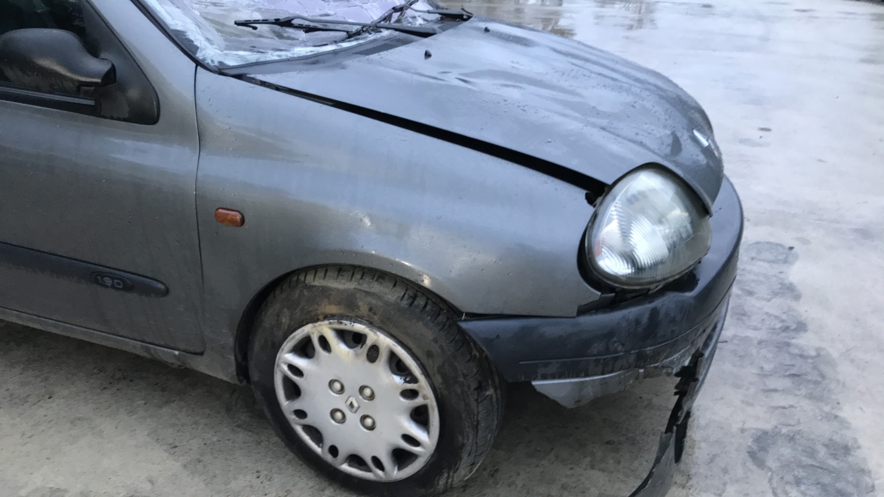 Image RENAULT CLIO 2