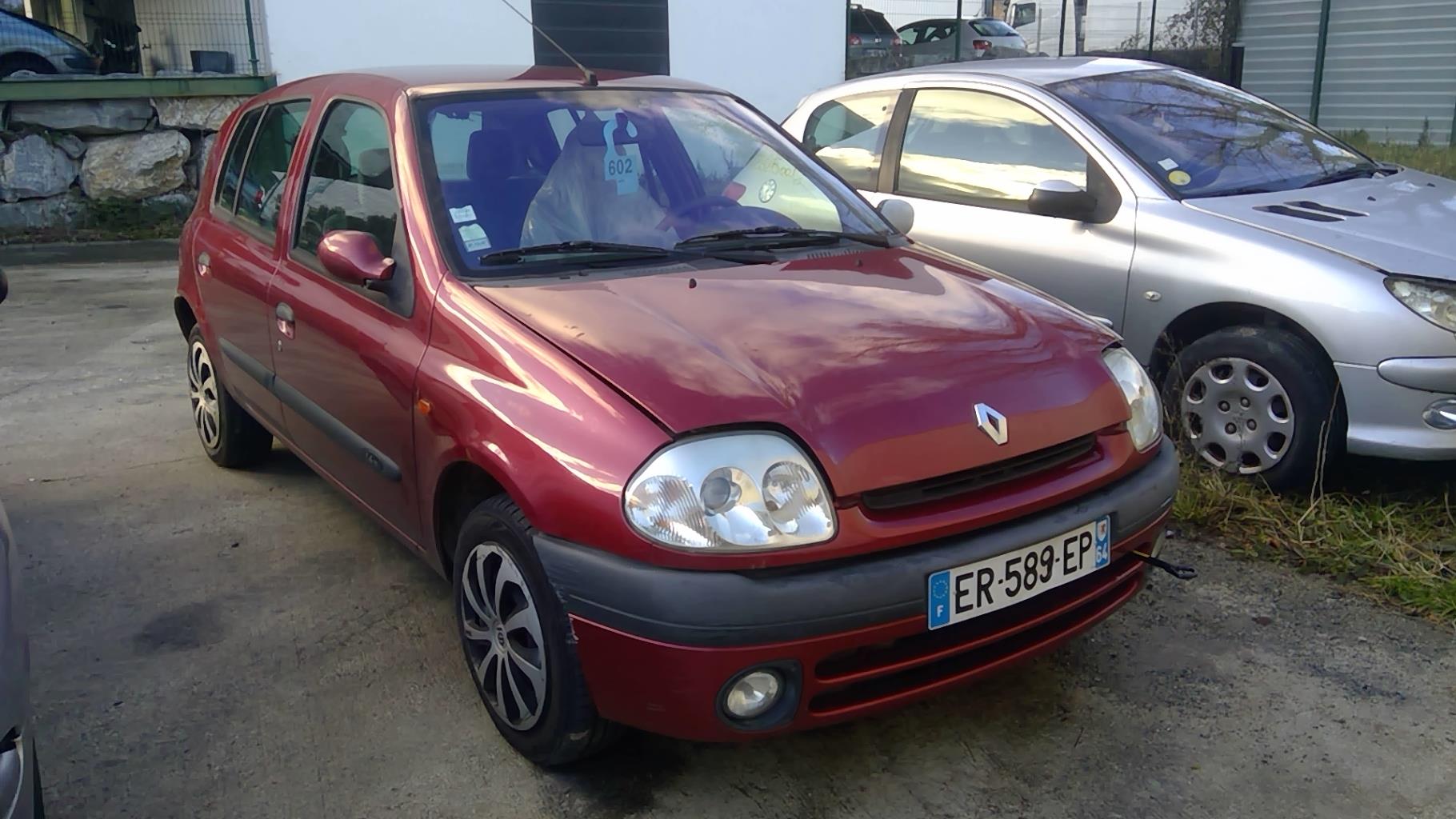 Image RENAULT CLIO 2