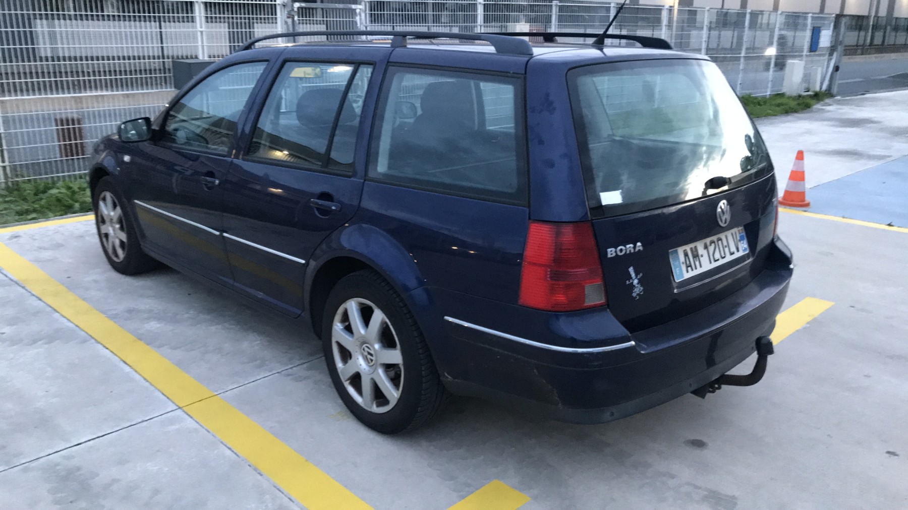 Image VOLKSWAGEN BORA