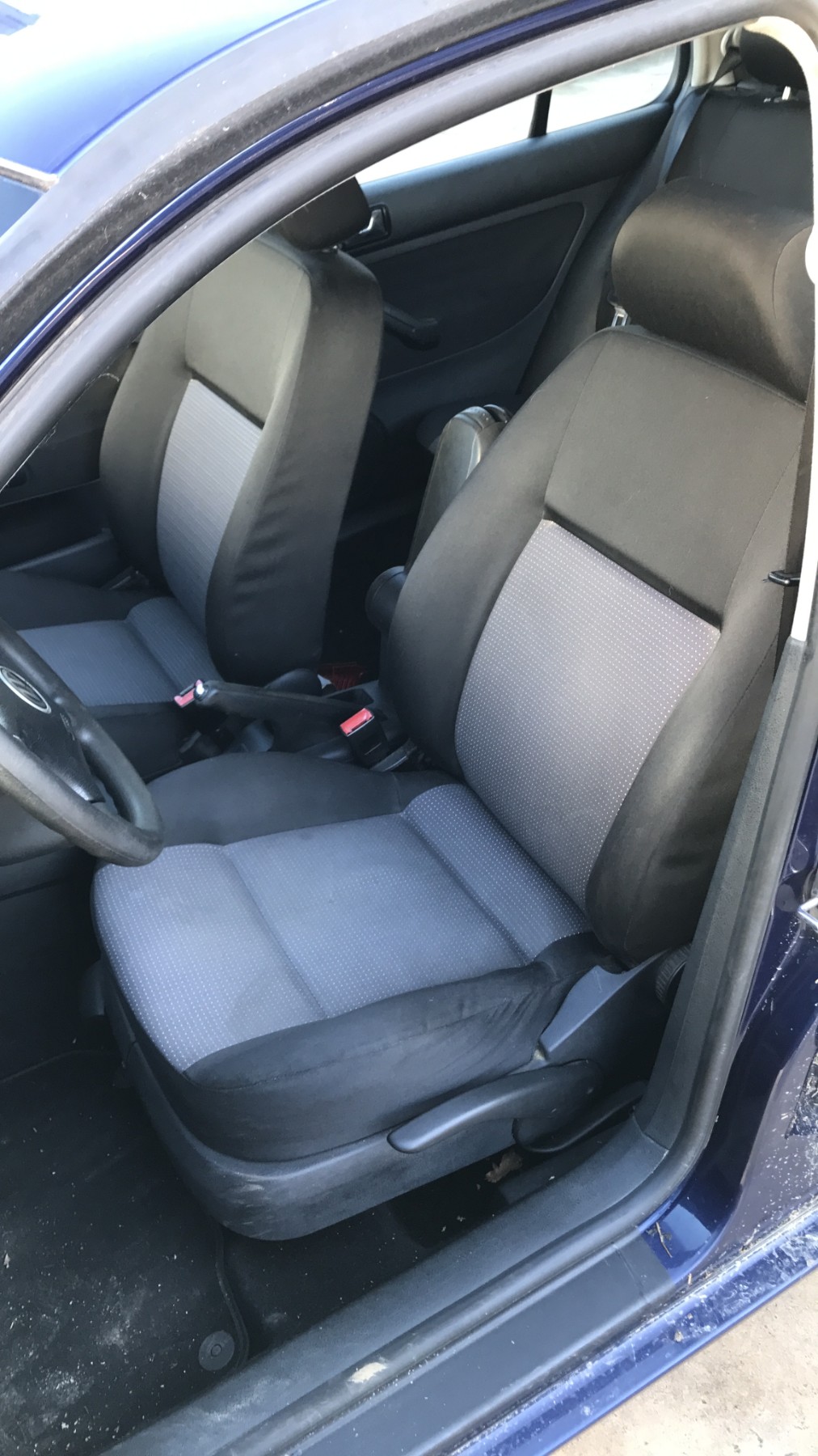 Image VOLKSWAGEN GOLF 4