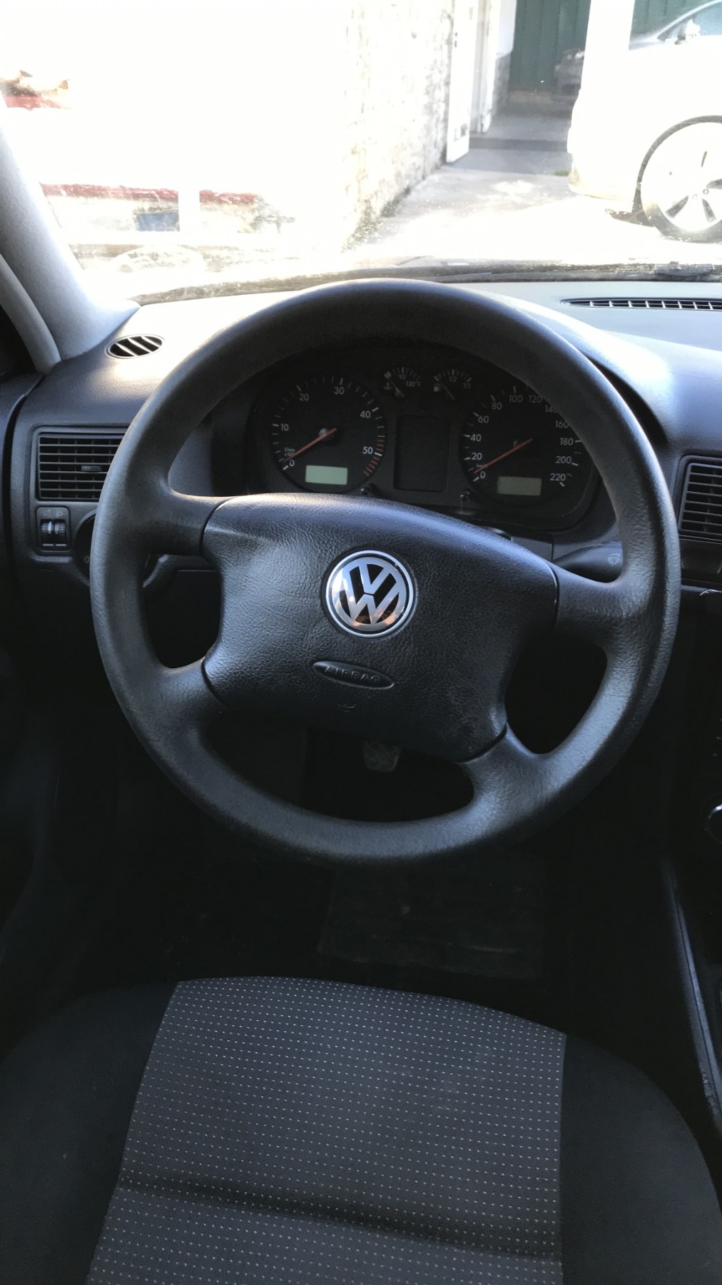 Image VOLKSWAGEN GOLF 4