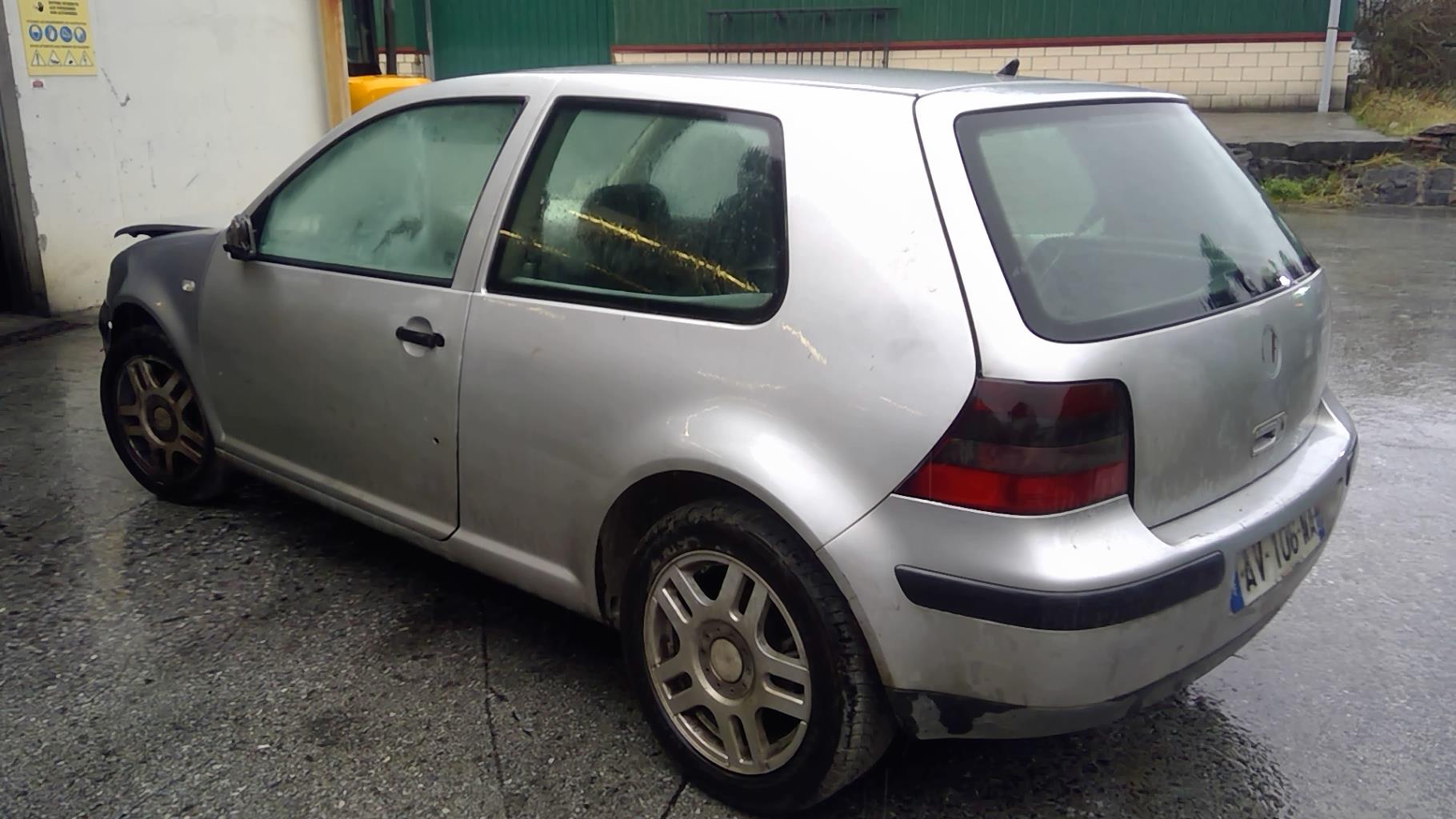Image VOLKSWAGEN GOLF 4