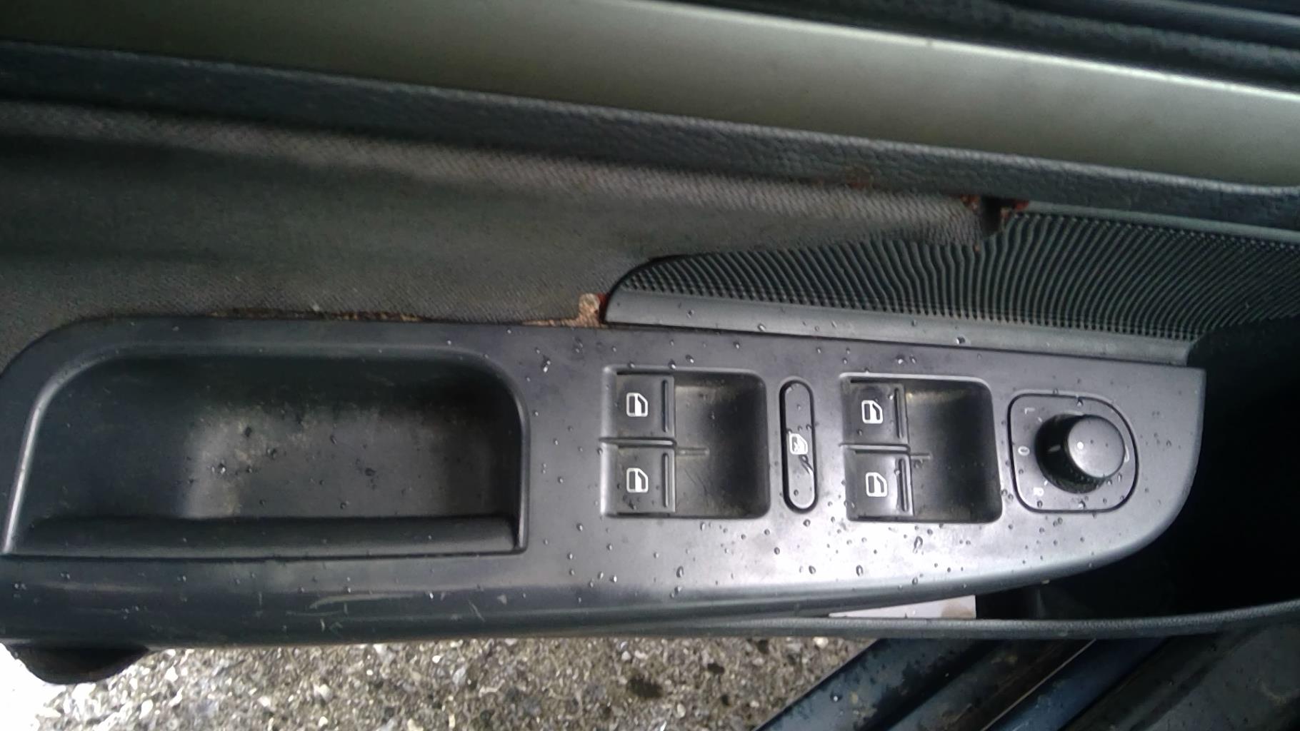 Image VOLKSWAGEN GOLF 5