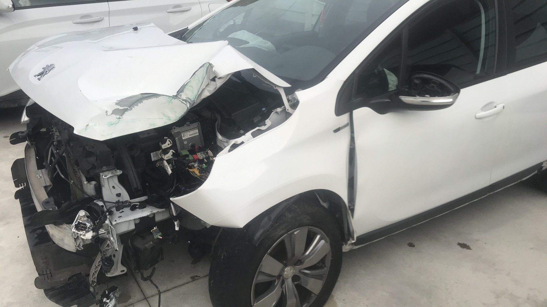 Image PEUGEOT 2008 1