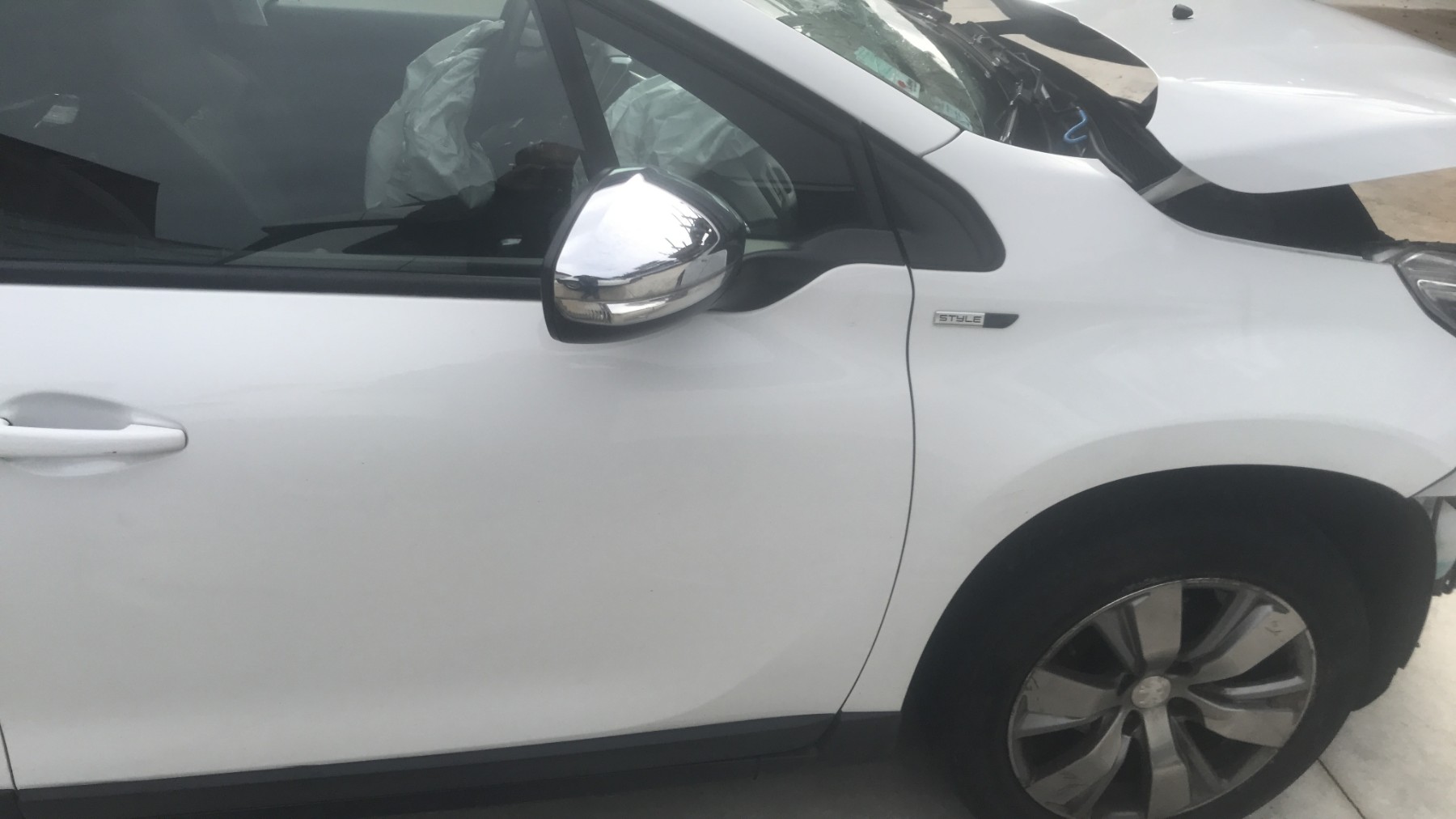 Image PEUGEOT 2008 1