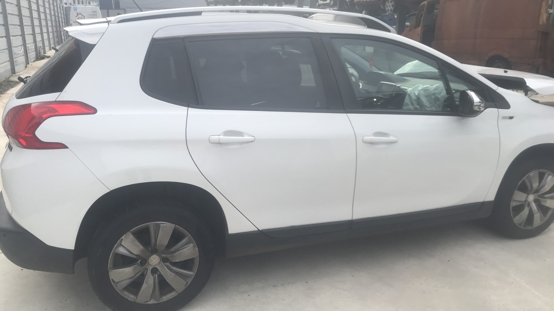 Image PEUGEOT 2008 1